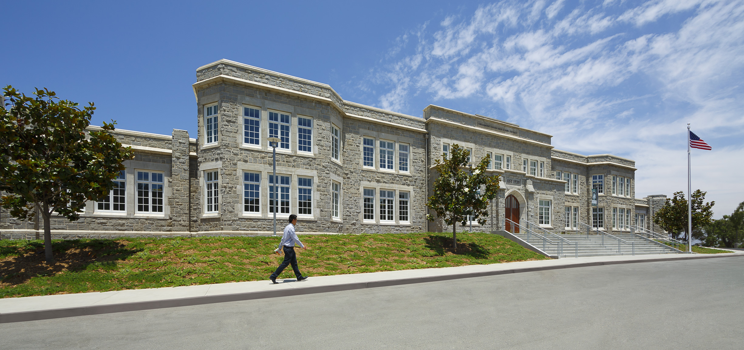 GROSSMONTH HIGH SCHOOL